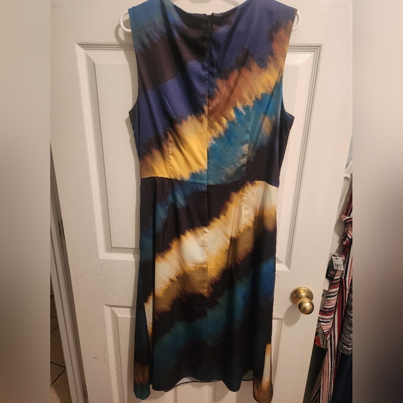 Maggie London Midi " Mardi Gras" Dress - Picture 7 of 7